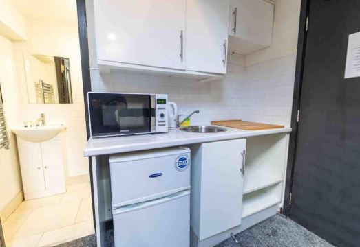 Ground Floor Cosy Studio! Hotel Overview