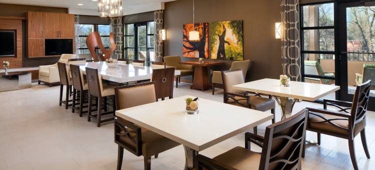 雷丁日晷桥喜来登酒店(Sheraton Redding Hotel at the Sundial Bridge)图片