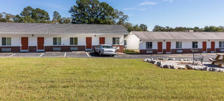 瓦尔哈拉汽车旅馆(Rodeway Inn & Suites)图片