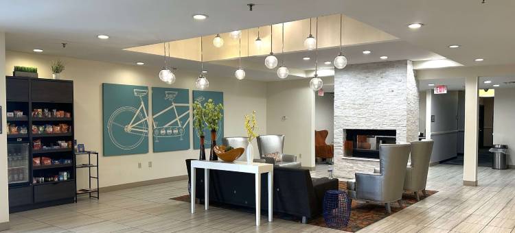 Best Western Erie Inn  Suites图片