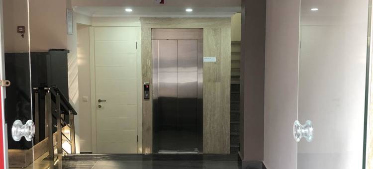 巴统贵族酒店(Hotel Aristocrat Batumi)图片