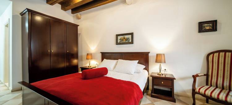 桑斯广场公寓(Sunce Palace Apartments with Free Offsite Parking)图片