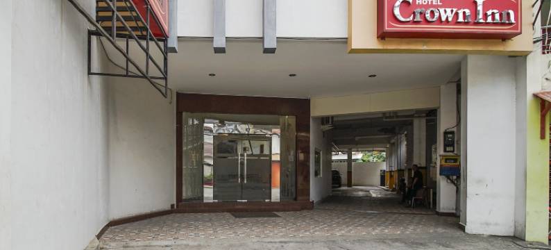 RedDoorz Plus @ Karebosi Area 2 Makassar图片