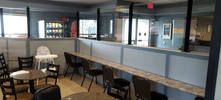 埃德蒙顿国际机场速8酒店(Super 8 by Wyndham Edmonton International Airport)图片