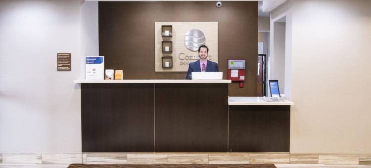 舒适套房酒店-近医疗中心(Comfort Inn & Suites Near Medical Center)图片