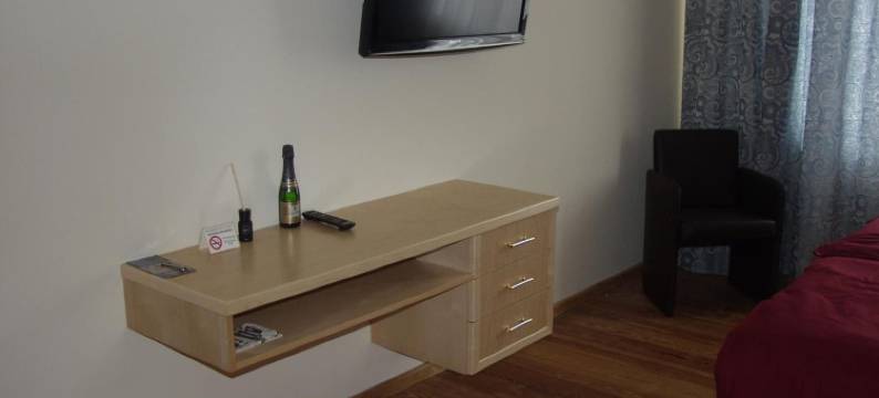 专享盖斯特兹梅尔兰德酒店(Exklusive Gästezimmer Landau)图片