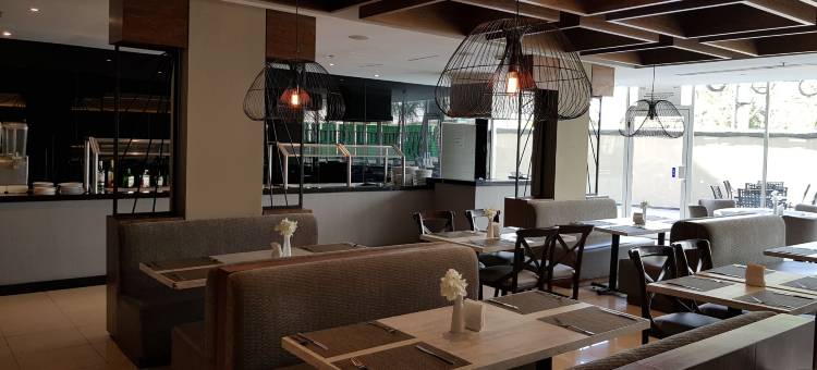 安塔瑞丝加莱里亚斯酒店(Antaris Galerias)图片