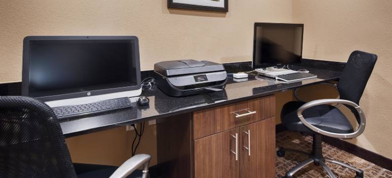 艾尔曼多夫贝斯特韦斯特优质酒店(Best Western Plus Elmendorf Hotel)图片