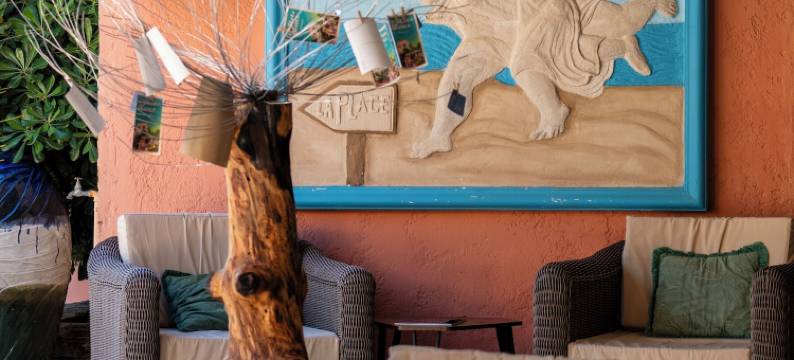 乐思芙洛布鲁埃斯酒店(Hotel les Flots Bleus)图片