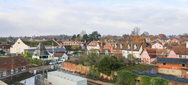 伍德桥顶层公寓(Woodbridge Penthouse)图片