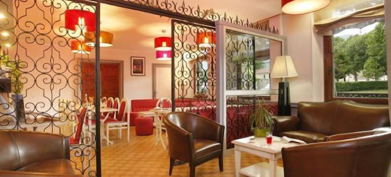 屈伊朗卡地亚原创城市酒店(Logis Hôtel Cartier)图片