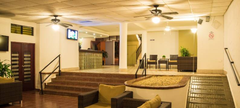 凡尔赛酒店(Hotel Versalles)图片