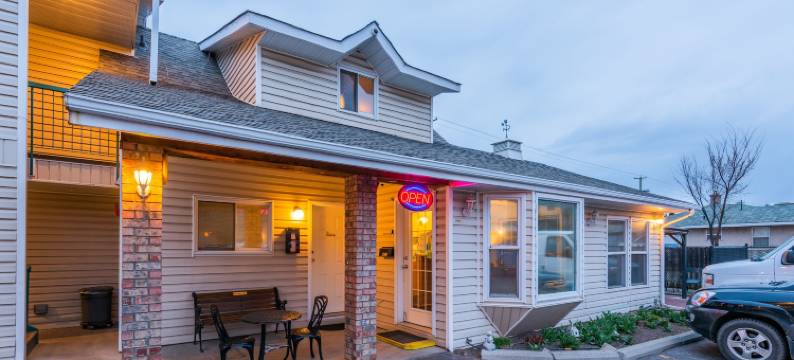 坎卢普斯朗奇兰汽车旅馆(The Ranchland Inn Kamloops)图片