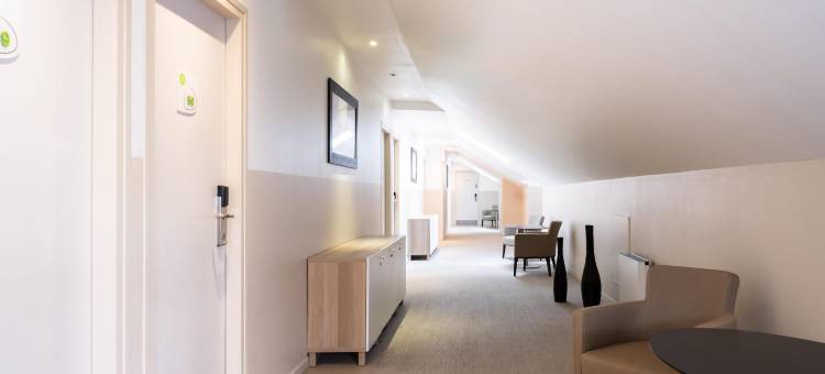 康铂尼蒙特森莱文森特酒店(Campanile Montesson - le VÉSINET)图片