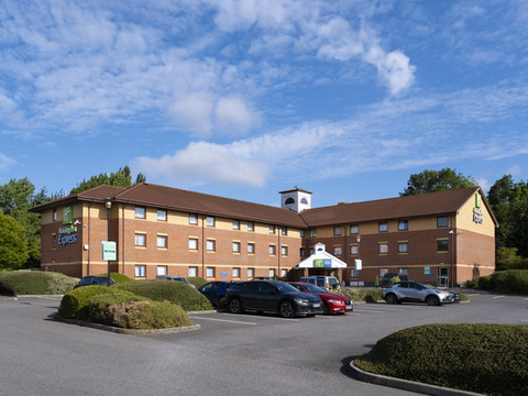 智选假日酒店-汤顿东