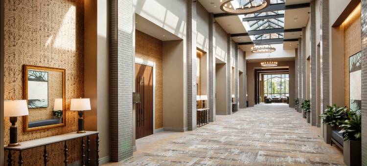 南本德希尔顿大使套房酒店(Embassy Suites by Hilton South Bend at Notre Dame)图片