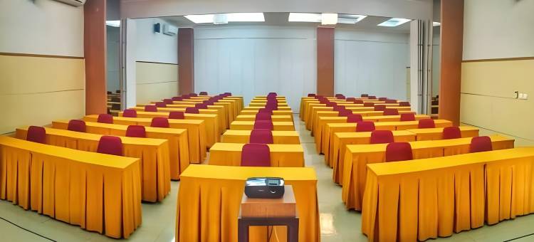 梭罗里拉酒店(Sarila Hotel Sukoharjo)图片