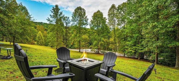 九月特惠：宁静的山景，钓鱼池和泳池(Fall Special Peaceful Mt Views Fishing Pond)图片