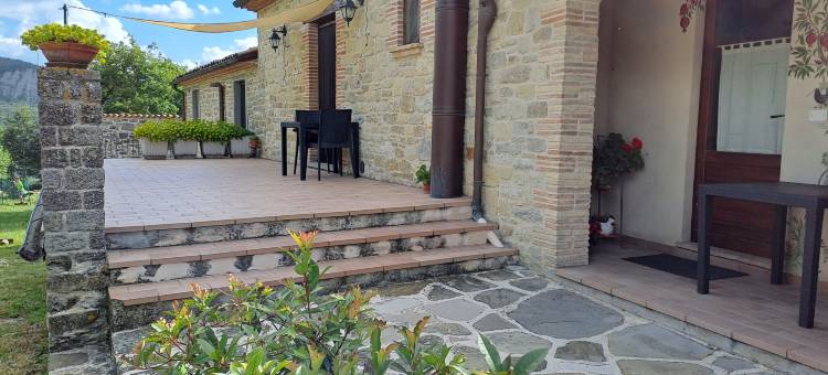 Terrace Retreat in the Marche图片