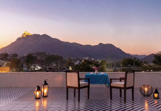 The Seasons Udaipur - Near Sajjangarh Fort Hotel Overview
