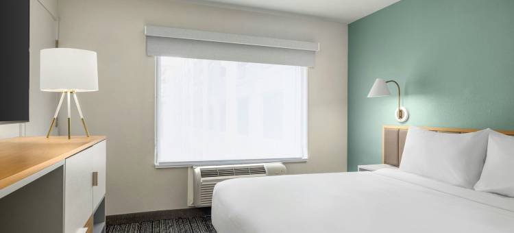 TownePlace Suites by Marriott Charlotte LoSo Airport图片