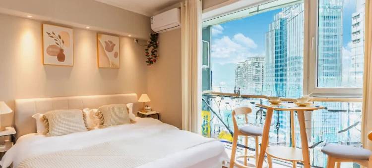 简奕美然Serene·高空江景套房美宿 (解放碑步行街洪崖洞店)图片