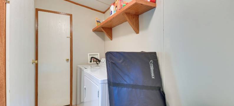 距海滩通道5个街区：桑德斯岛度假屋！(5 Blocks to Beach Access: Sanders Island Getaway!)图片