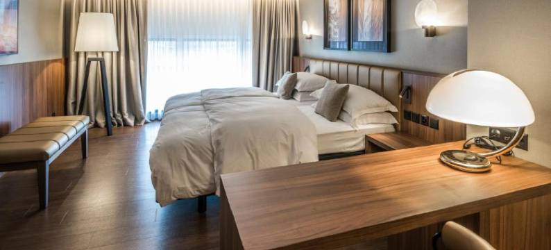 中心广场酒店(Central Plaza)图片