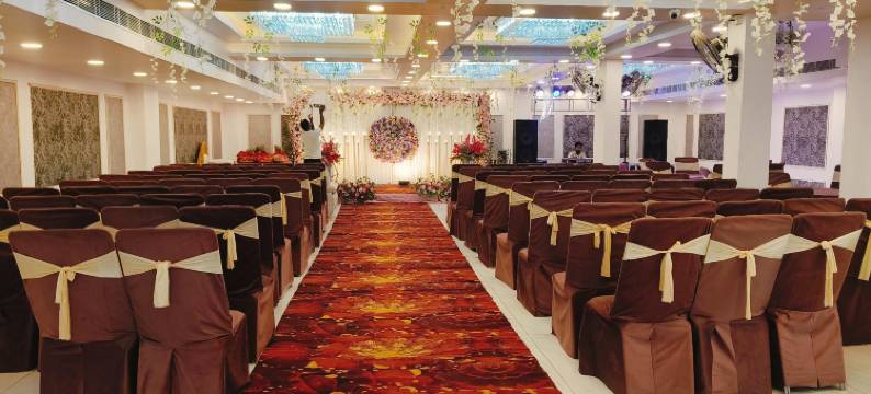 Super Townhouse Shaheed Path Near Ambedkar University Formerly Kings Paradise图片