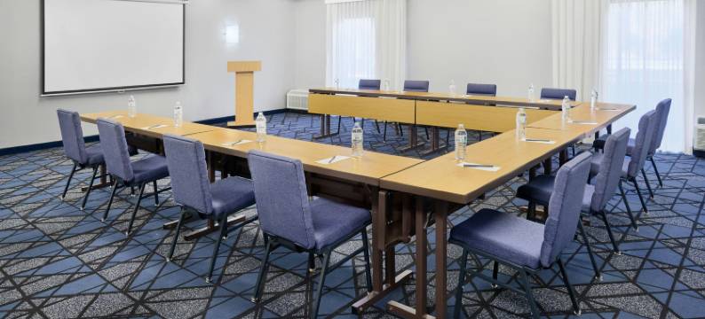 伯明翰胡佛万怡酒店(Courtyard Birmingham Hoover)图片