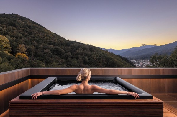 The Lynx Mountain ResortHotel Overview