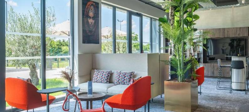 Kyriad夏托鲁北部机场(Kyriad Chateauroux Nord - Aéroport)图片