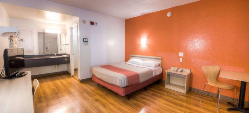 新伦敦6号汽车旅馆 - 奈安蒂克(Motel 6 Niantic, CT - New London)图片