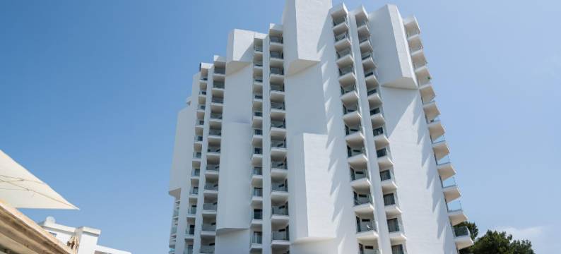 THB玛丽亚伊莎贝尔住宿-限成人(THB Maria Isabel - Adults Only)图片