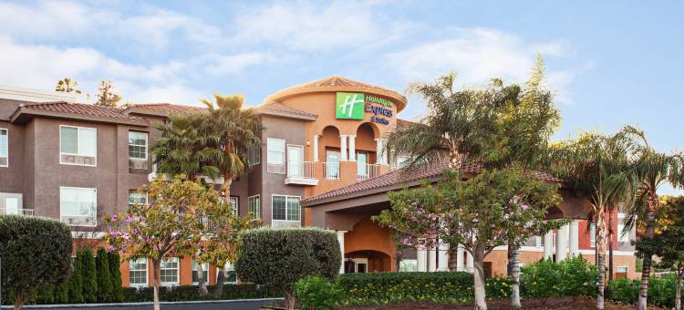 智选假日酒店及套房科罗娜(Holiday Inn Express & Suites CORONA by IHG)图片