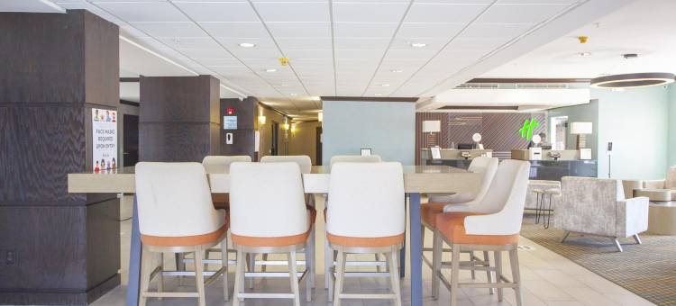 Holiday Inn & Suites 的林地(Holiday Inn & Suites SPRING - THE WOODLANDS AREA by IHG)图片