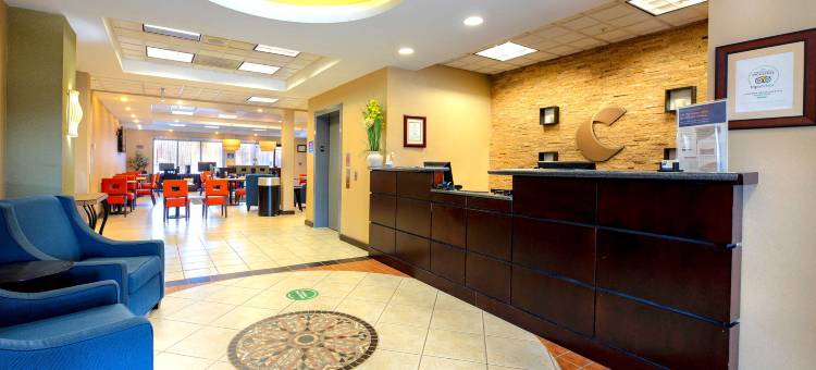 匡蒂科正门北方附近舒适酒店(Comfort Inn Near Quantico Main Gate North)图片