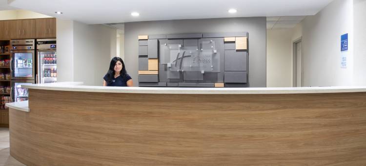 HOLIDAY INN EXP STES CHOWCHILL图片