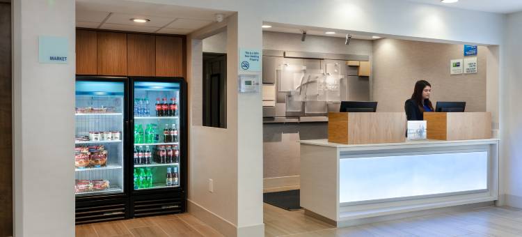 Holiday Inn Express 阿尔普哈雷塔- 罗斯威尔(Holiday Inn Express Alpharetta - Roswell)图片