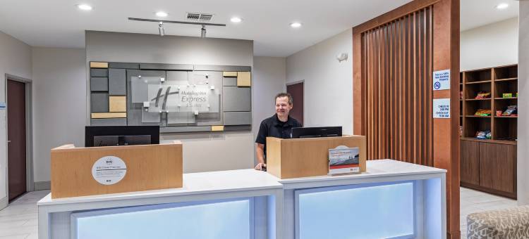 智选假日套房酒店维多南(Holiday Inn Express & Suites Vidor South)图片