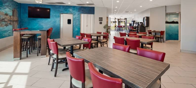 沃索塔贝斯特韦斯特优质旅馆(Best Western Plus Wausau Tower Inn)图片