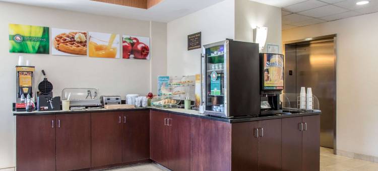 丹伯里凯艺套房酒店-近大学(Quality Inn & Suites Danbury Near University)图片