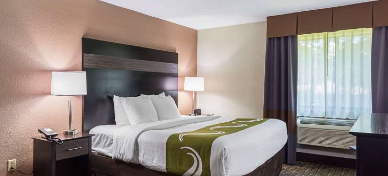 密歇根霍兰AmericInn酒店(AmericInn by Wyndham Holland MI)图片