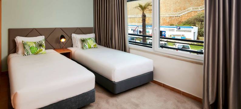 波尔蒂芒码头 NH 度假村酒店式公寓(NH Marina Portimao Resort)图片