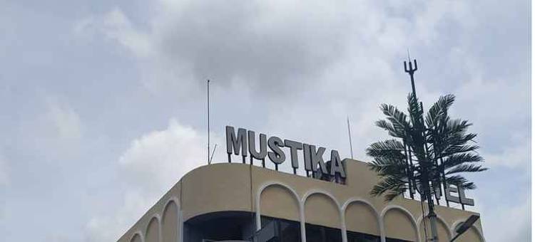 穆斯蒂卡塞嫩酒店(Hotel Mustika Senen)图片