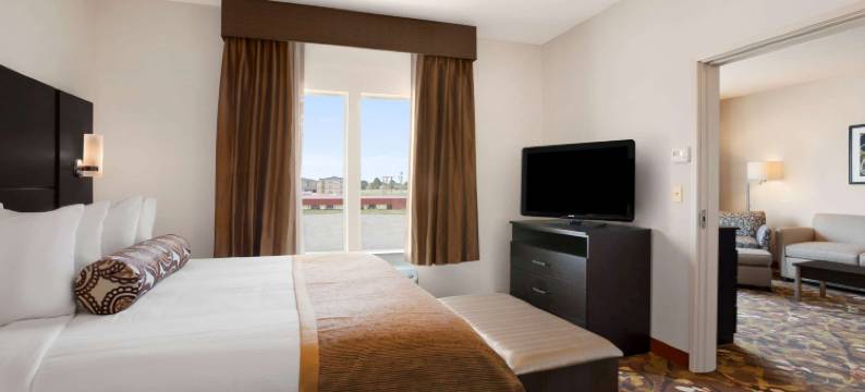 霍布斯呗盟套房酒店(Baymont by Wyndham Hobbs)图片