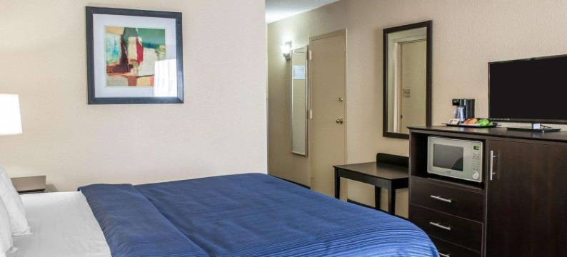 特雷霍特大学区凯艺酒店(Quality Inn Terre Haute University Area)图片