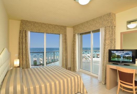 Hotel Adria Hotel Overview