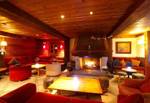 La Maison Hôtel les Peupliers Hotel Overview