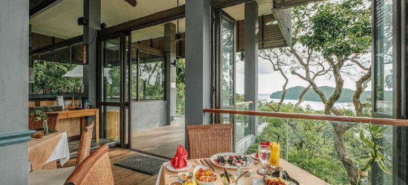 艾姆帮雨林度假酒店(Ambong Rainforest Retreat)图片